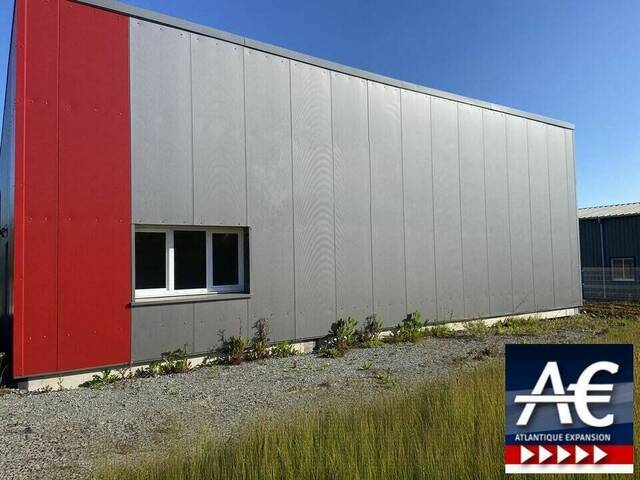 Louer Local 180 m² Saint-Laurent-de-la-Plaine (49290)