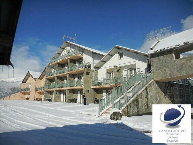Sale Professional premises hÔtel restaurant 1712 m² Saint-Julien-Mont-Denis (73870)