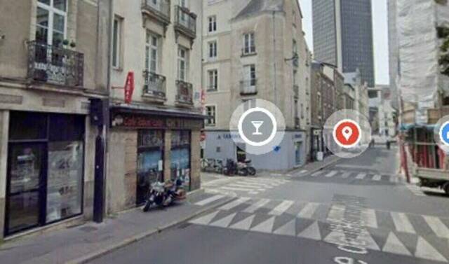 Sale Professional premises traditionnel et brasserie 83 m² Nantes (44000)