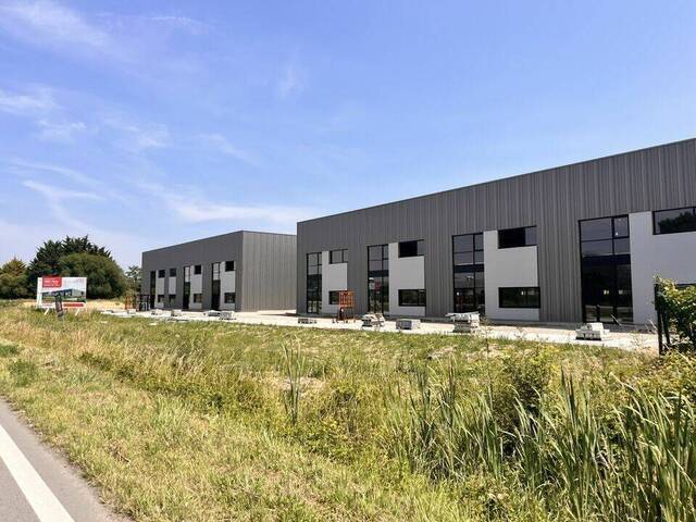 Sale Professional premises 1200 m² Thouaré-sur-Loire (44470)