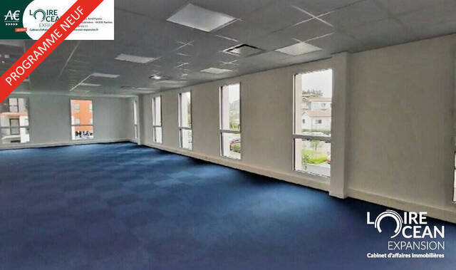Sale Professional premises 138.09 m² Pornic (44210)