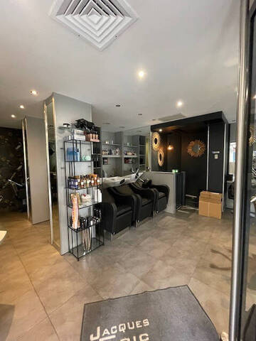 Vente Fonds de commerce salon de coiffure 85 m² Cagnes-sur-Mer (06800)