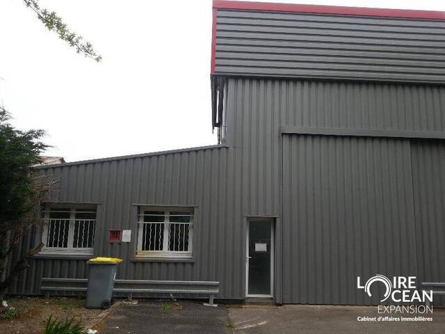 Louer Local 556 m² Nantes (44000)