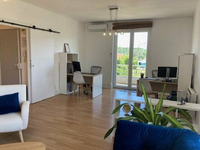Louer Local 13 m² Bassens (73000)
