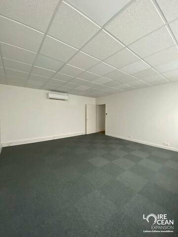 Louer Local 133 m² Nantes (44300)