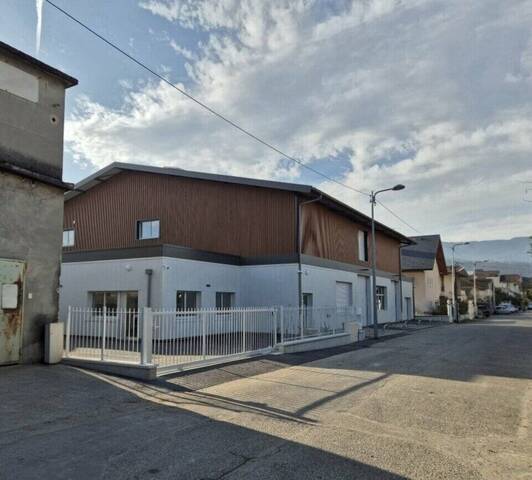 Louer Local 485 m² Chambéry (73000)