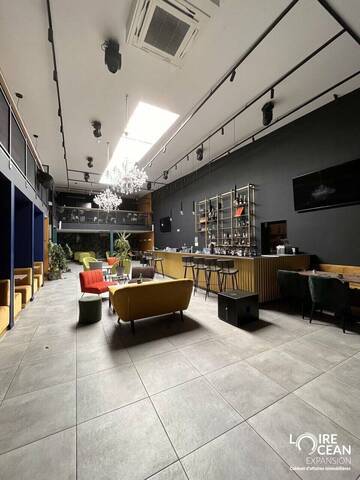 Louer Local 486 m² Nantes (44300)