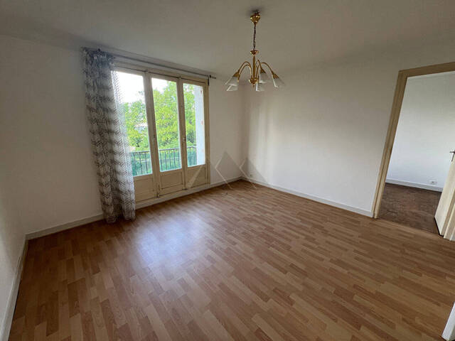 Sale Apartment appartement 4 rooms 73.97 m² Brest (29200)