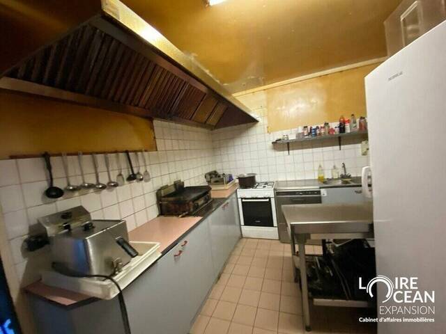 Louer Local 131 m² Rezé (44400)