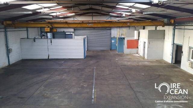 Vente Local 2160 m² Couëron (44220)