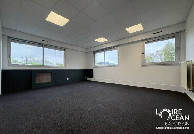 Louer Local 89 m² Saint-Herblain (44800)