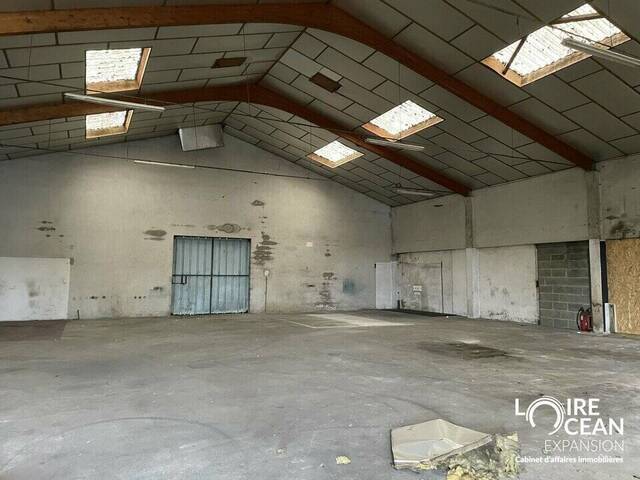 Vente Local 1400 m² Vallet (44330)