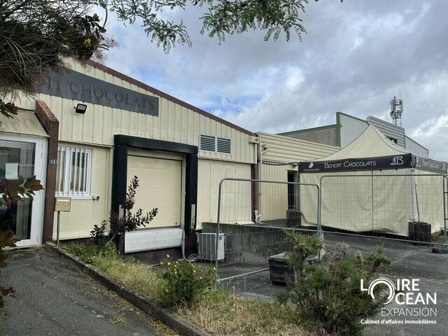 Vente Local confiserie - chocolat 462 m² Les Ponts-de-Cé (49130)