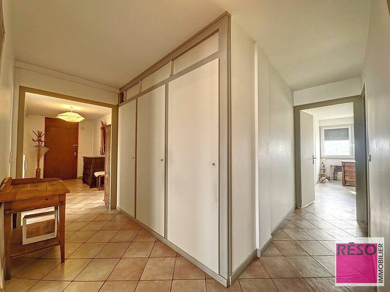 Buy apartment 4 rooms 96 m² in Annemasse 74100