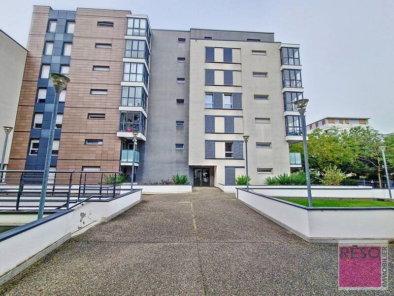 Location appartement 2 pièces 55 m² à Annemasse 74100 - 1 300 €