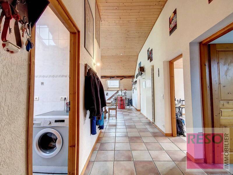 Buy apartment 4 rooms 90.58 m² in Habère-Lullin 74420