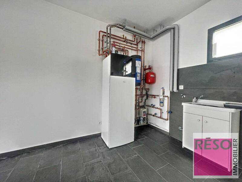 Buy house 6 rooms 199 m² in Lully 74890