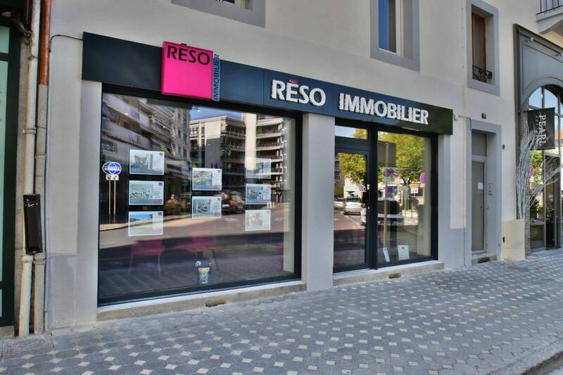Location appartement 4 pièces 100 m² à Annemasse 74100 - 1 950 €