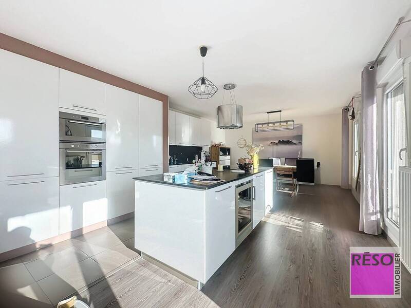 Buy apartment 4 rooms 105.15 m² in Annemasse 74100