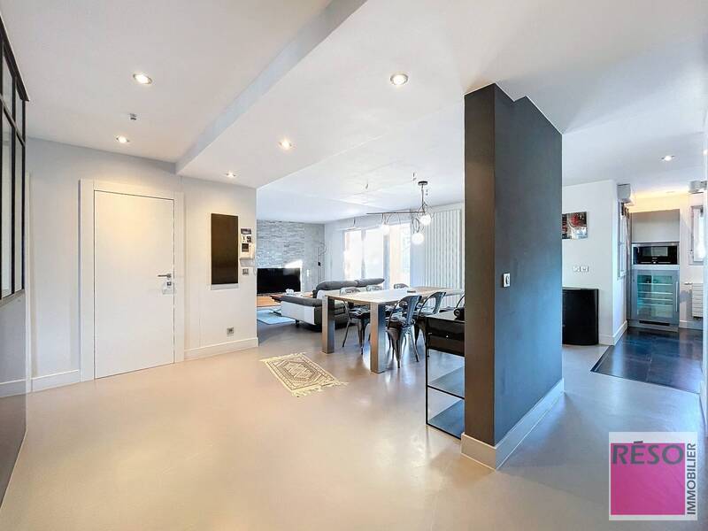 Buy apartment 4 rooms 130.6 m² in Annemasse 74100