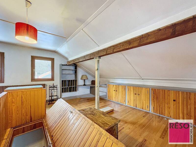 Buy house 5 rooms 82.56 m² in Lucinges 74380