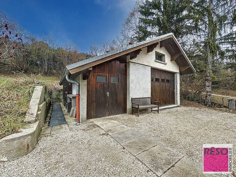 Buy house 5 rooms 82.56 m² in Lucinges 74380