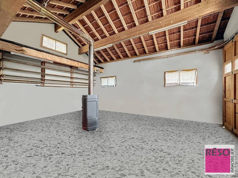 Buy house 5 rooms 82.56 m² in Lucinges 74380