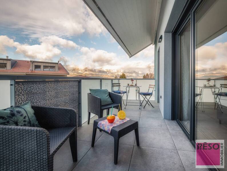 Buy apartment 3 rooms 73.22 m² in Saint-Pierre-en-Faucigny 74800