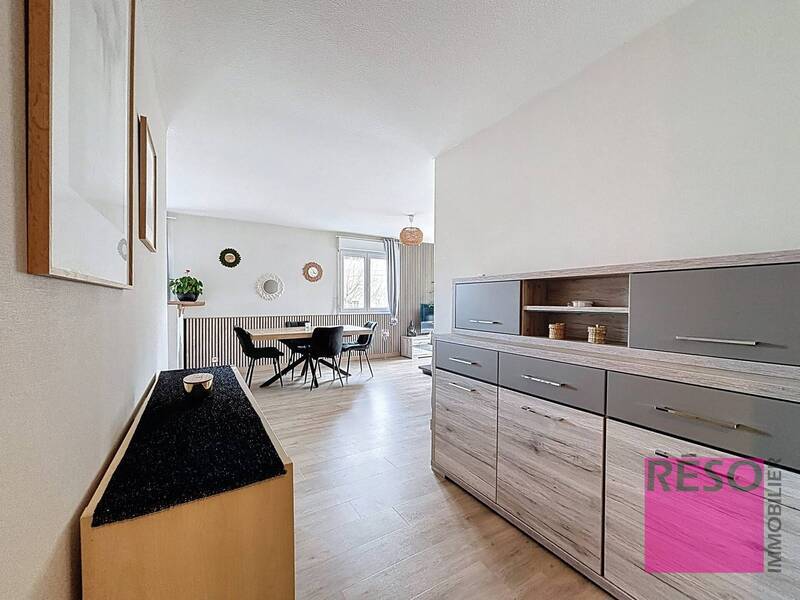 Buy apartment 4 rooms 82 m² in Vers 74160