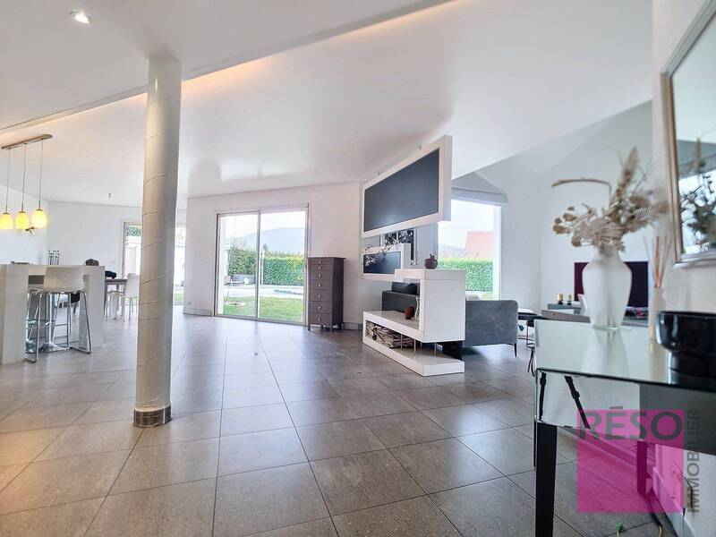 Buy house 5 rooms 182.33 m² in Vétraz-Monthoux 74100