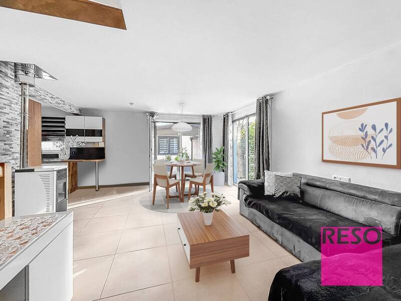 Buy house 5 rooms 81.53 m² in Vers 74160