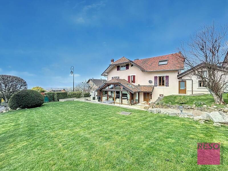 Buy house 7 rooms 172.93 m² in Collonges-sous-Salève 74160
