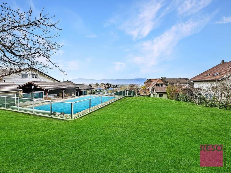 Buy house 7 rooms 172.93 m² in Collonges-sous-Salève 74160