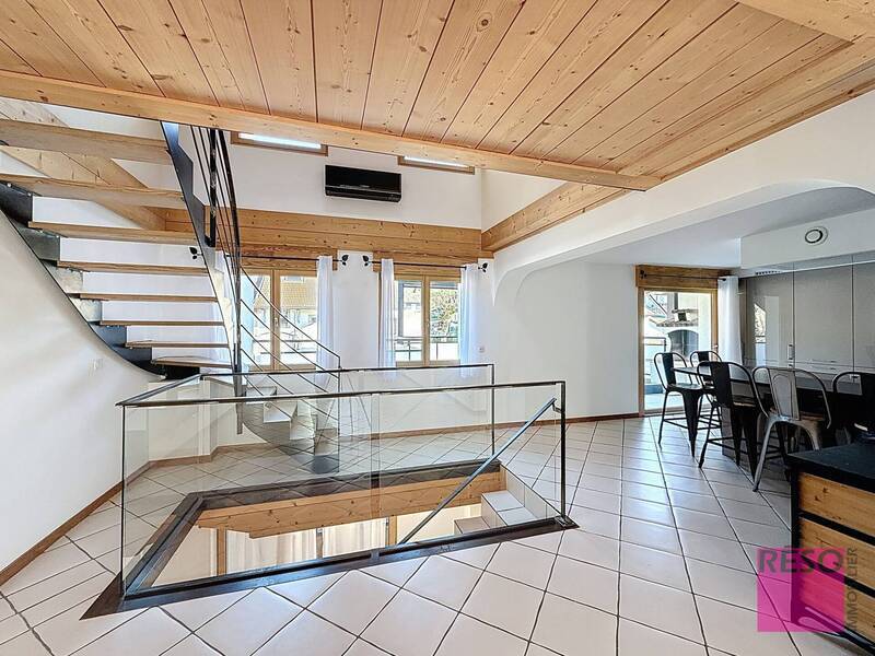 Location maison 7 pièces 186 m² à Archamps 74160 - 2 942 €
