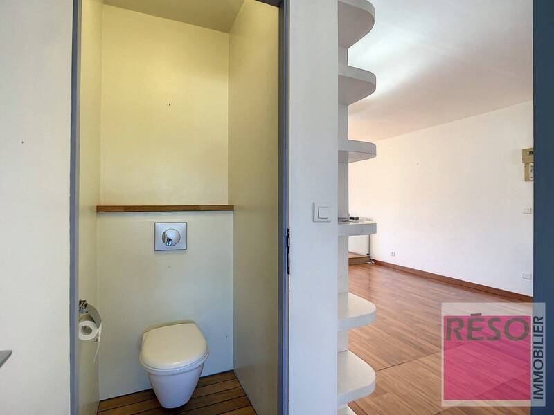 Rent apartment 4 rooms 81.84 m² in Collonges-sous-Salève 74160 - 1 986 €