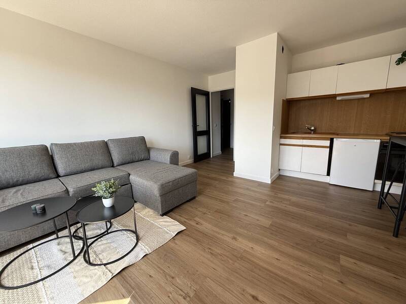 Location appartement 1 pièce 31 m² à Annemasse 74100 - 1 150 €