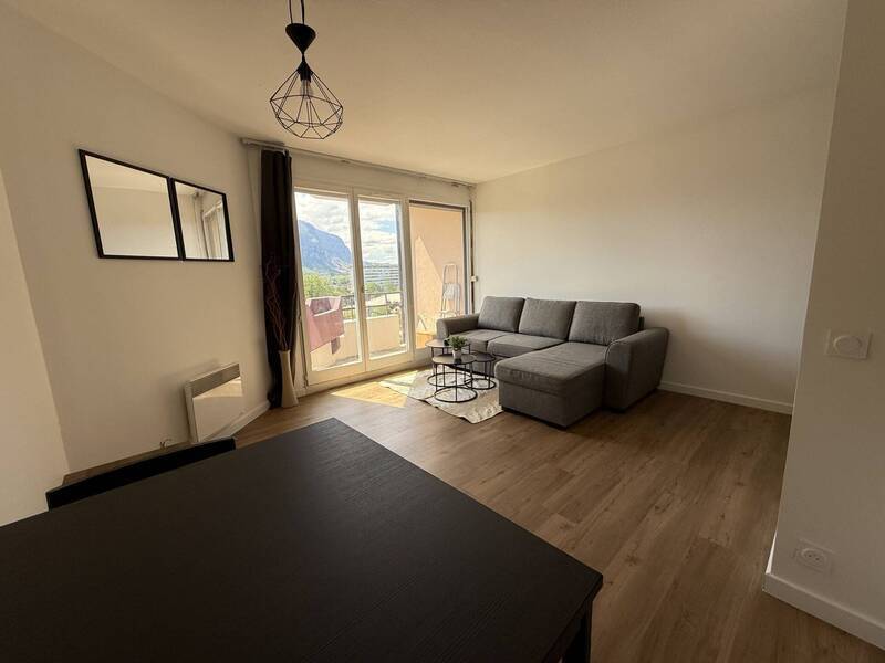 Location appartement 1 pièce 31 m² à Annemasse 74100 - 1 150 €