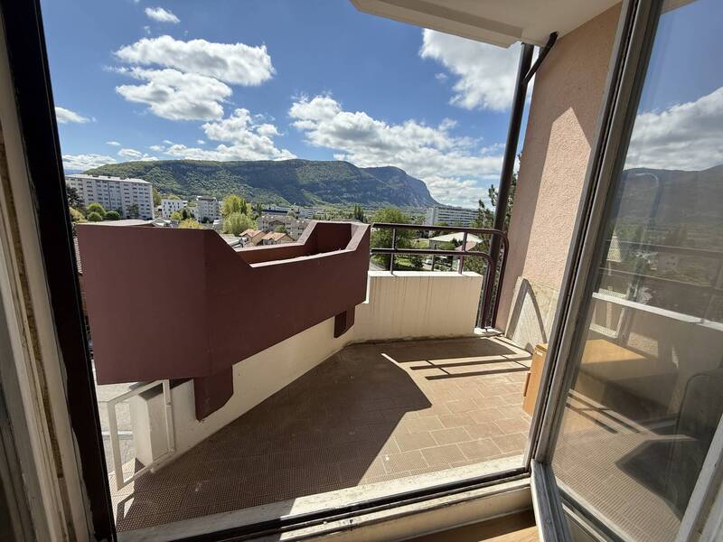 Location appartement 1 pièce 31 m² à Annemasse 74100 - 1 150 €
