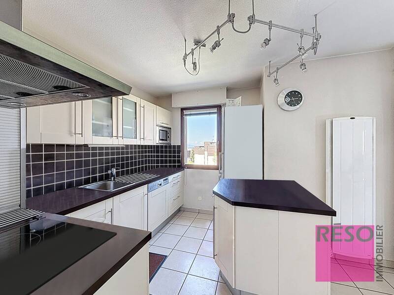 Vente appartement 6 pièces 97 m² à Collonges-sous-Salève 74160