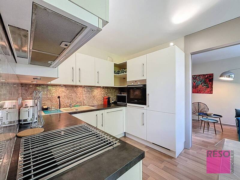 Rent apartment 2 rooms 46 m² in Gaillard 74240 - 1 400 €