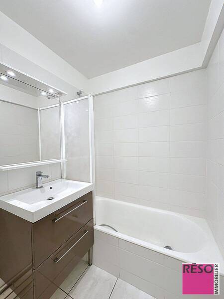 Location maison 3 pièces 85 m² à Annemasse 74100 - 1 723 €