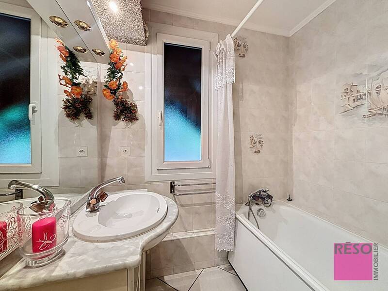 Vente maison 6 pièces 149.79 m² à Collonges-sous-Salève 74160