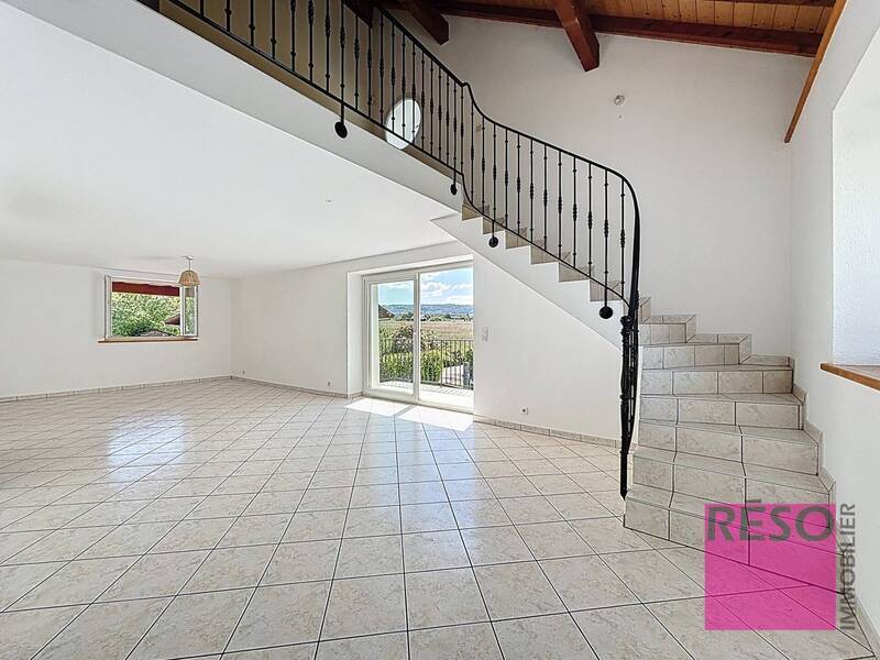 Location maison 4 pièces 147 m² à Feigères 74160 - 2 350 €