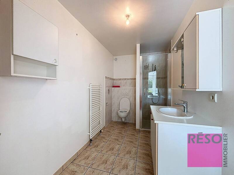Location maison 4 pièces 147 m² à Feigères 74160 - 2 350 €