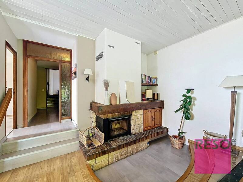 Buy house 6 rooms 150 m² in Cranves-Sales 74380