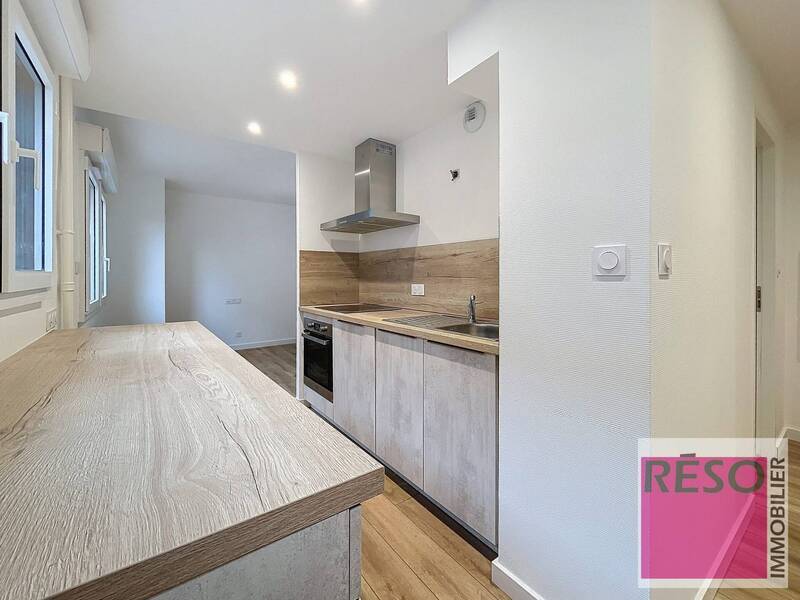 Location appartement 1 pièce 30 m² à Annemasse 74100 - 1 150 €