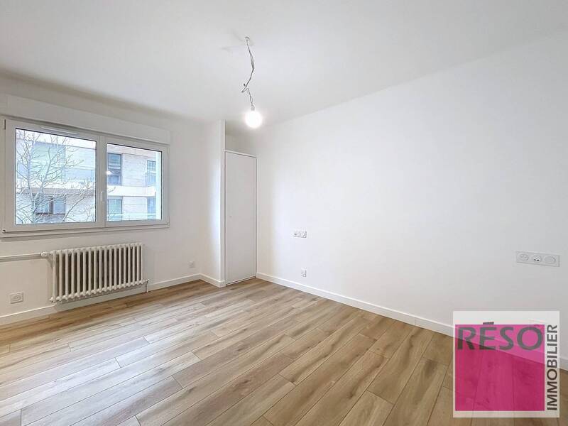 Location appartement 1 pièce 30 m² à Annemasse 74100 - 1 150 €