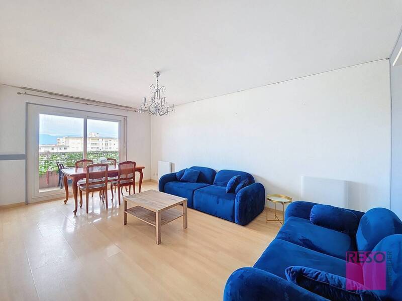 Rent apartment 3 rooms 73 m² in Annemasse 74100 - 1 250 €