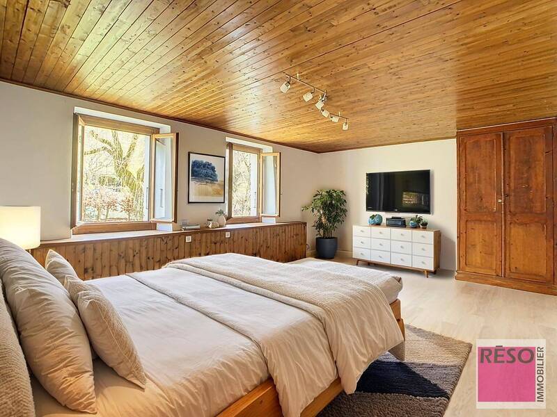 Buy house 6 rooms 182 m² in Saint-André-de-Boëge 74420