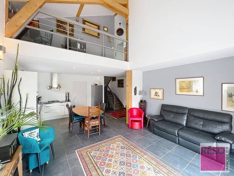 Buy house 4 rooms 113 m² in Cranves-Sales 74380